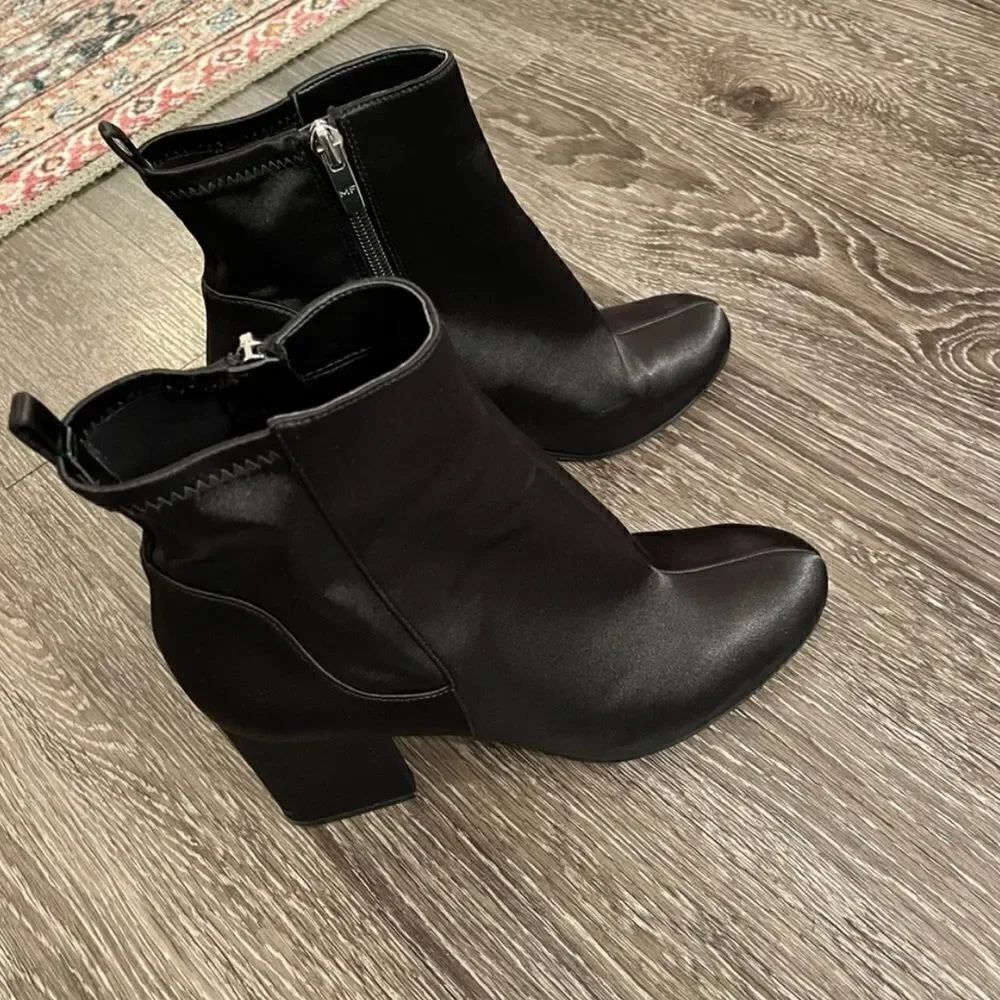 Marc fisher satin ankle boots - Picture 4 of 13